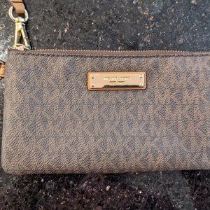 Michael Kors wristlet